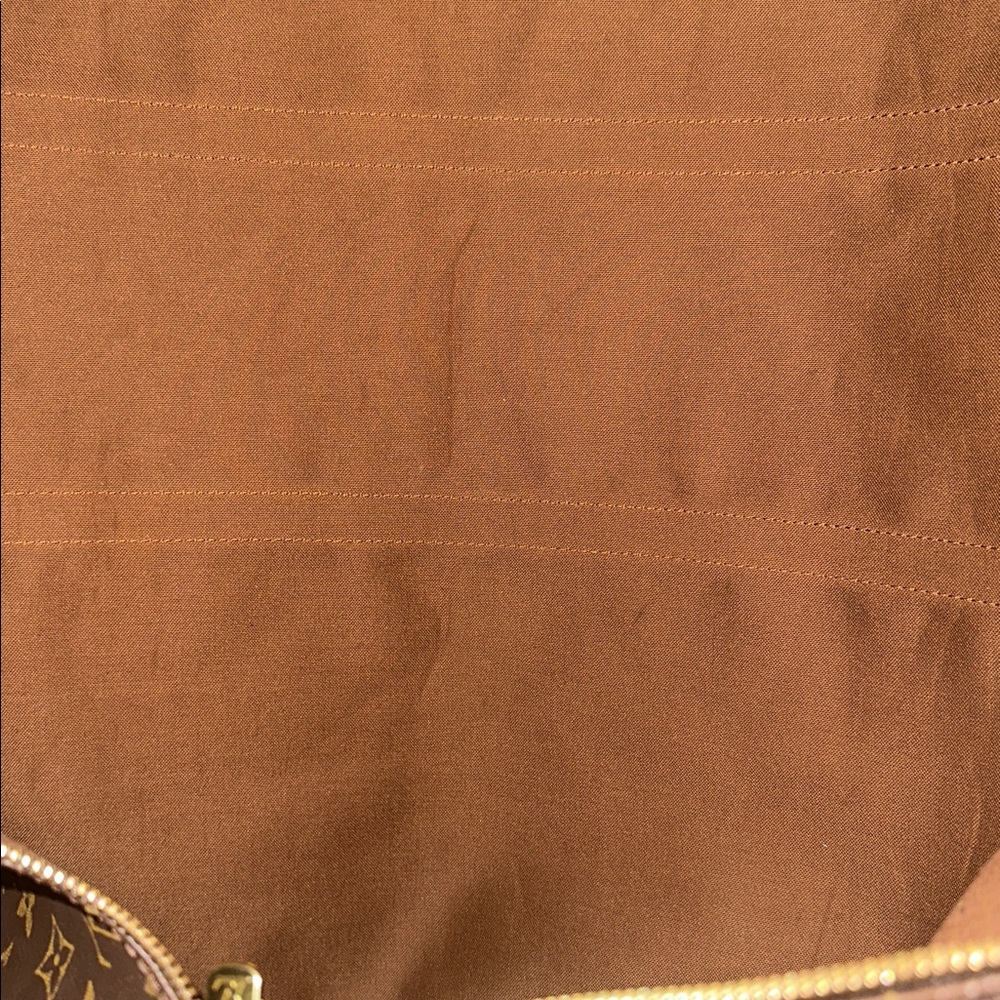 Louis Vuitton Monogram Canvas Keepall - Picture 5 of 6